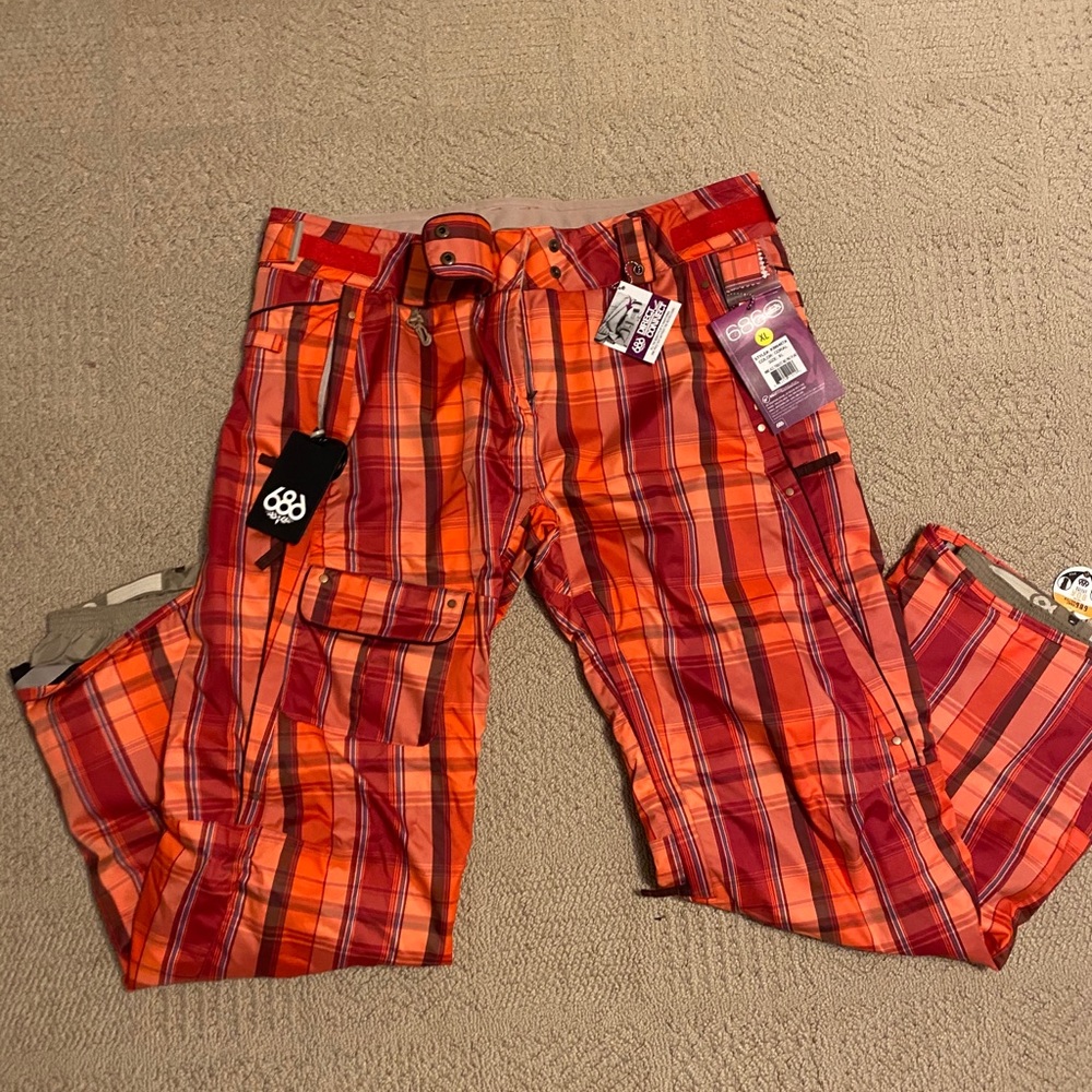 NWT 686 Snow Pants